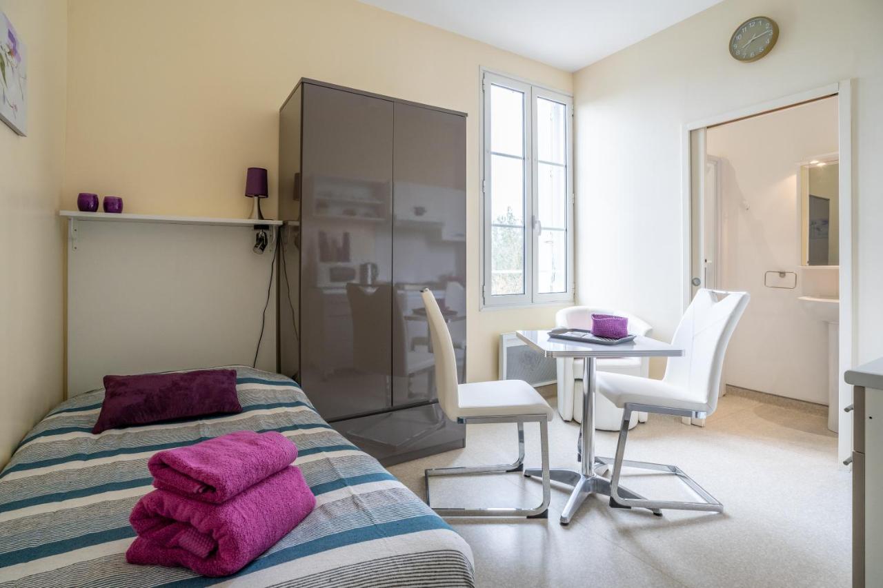 Les Jardins De La Seugne Apartman Jonzac Kültér fotó