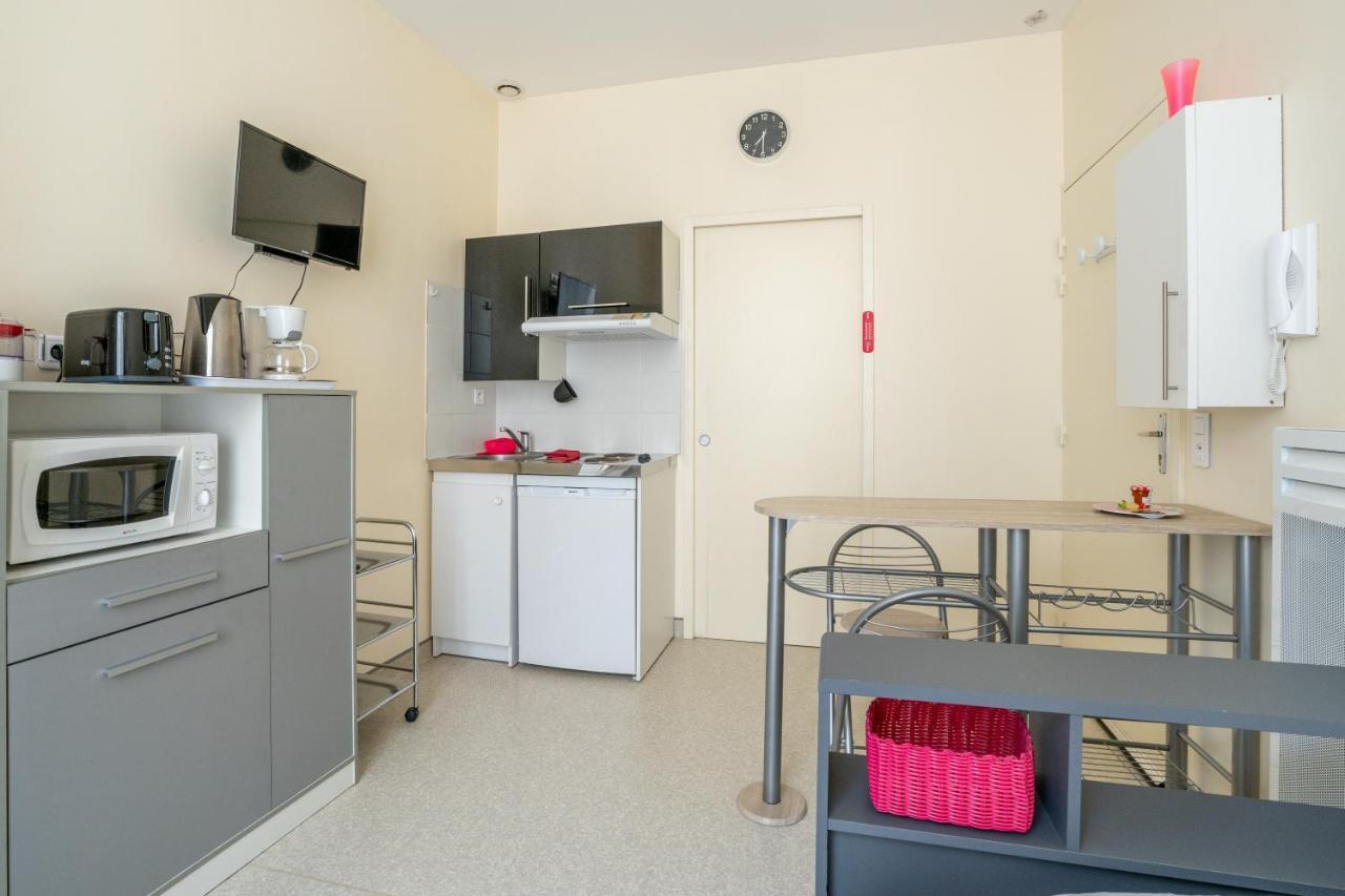 Les Jardins De La Seugne Apartman Jonzac Kültér fotó